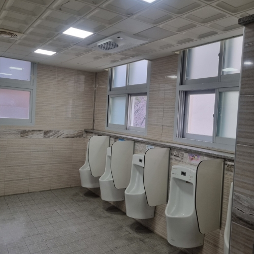 <span>교육시설</span><p>부산 대동중학교</p>